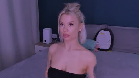 Alexa Mason online show from January 2025 05:04:02 AM