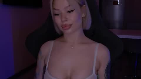 Alexa Mason online show from November 2025 02:44:01 AM