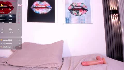 Snapshot of alexamora__ chatting on April 2026 01:42:02 AM C A M I L A online show from April 2026 01:42:02 AM
