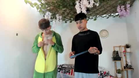 chicos hot online show from October 2025 02:12:01 PM