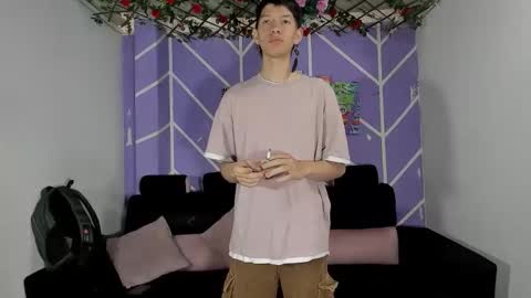 Snapshot of alexandluke1 chatting on February 2026 01:33:02 PM chicos hot online show from February 2026 01:33:02 PM