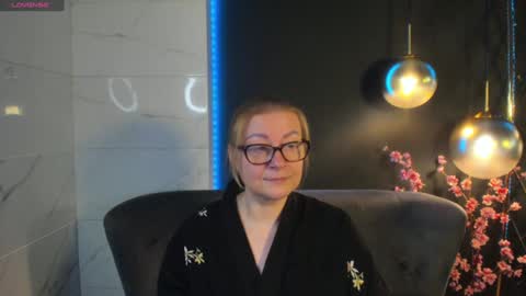 Snapshot of alexandra_kind chatting on December 2024 02:10:01 PM Alexandra online show from December 2024 02:10:01 PM