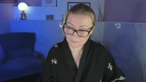 Snapshot of alexandra_kind chatting on January 2025 01:52:02 AM Alexandra online show from January 2025 01:52:02 AM