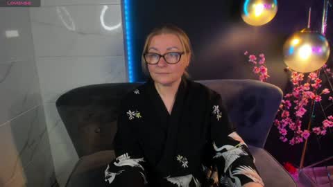 Snapshot of alexandra_kind chatting on January 2025 11:12:01 PM Alexandra online show from January 2025 11:12:01 PM