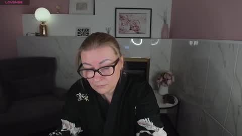 Snapshot of alexandra_kind chatting on January 2025 08:48:01 PM Alexandra online show from January 2025 08:48:01 PM