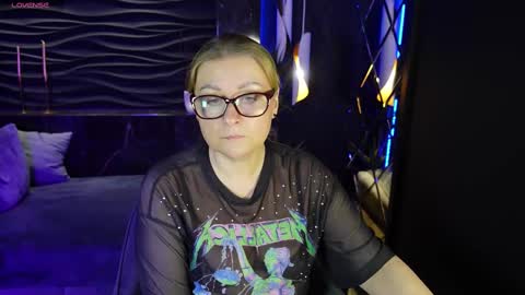 Snapshot of alexandra_kind chatting on February 2025 12:52:01 AM Alexandra online show from February 2025 12:52:01 AM