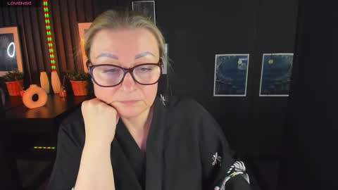 Snapshot of alexandra_kind chatting on March 2025 09:54:02 PM Alexandra online show from March 2025 09:54:02 PM