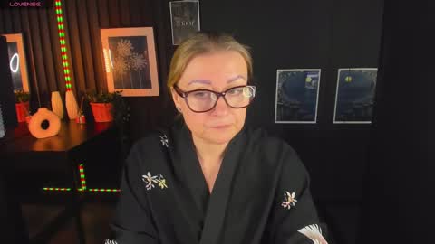 Snapshot of alexandra_kind chatting on March 2025 01:21:02 AM Alexandra online show from March 2025 01:21:02 AM