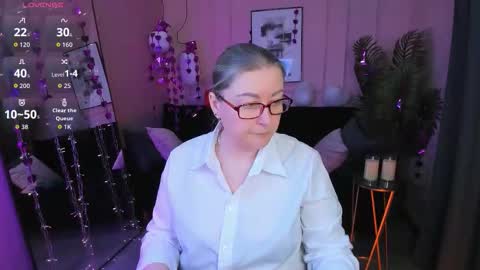 Snapshot of alexandra_kind chatting on February 2026 08:49:02 PM Alexandra online show from February 2026 08:49:02 PM