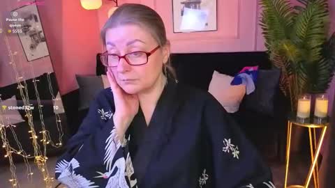 Snapshot of alexandra_kind chatting on February 2026 01:56:01 PM Alexandra online show from February 2026 01:56:01 PM