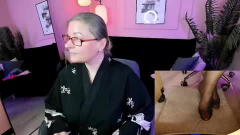 Snapshot of alexandra_kind chatting on May 2026 09:12:01 PM Alexandra online show from May 2026 09:12:01 PM
