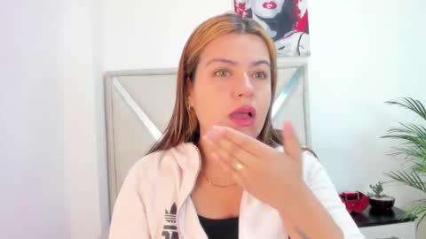 Snapshot of alexandra_torress chatting on February 2026 12:04:02 PM alexandra online show from February 2026 12:04:02 PM