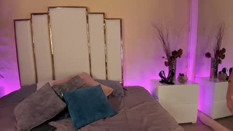 alexandraa_gomez online show from October 2025 08:19:02 PM