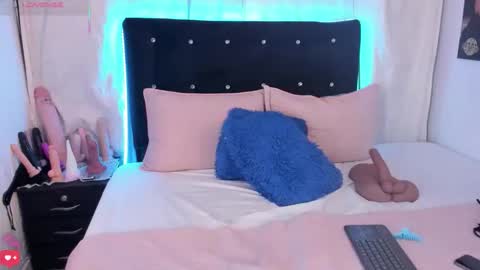 Alexandra novaa online show from May 2026 08:59:02 PM