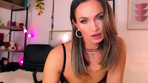 Snapshot of alexandrawooow chatting on April 2026 09:38:01 PM alexandrawooow online show from April 2026 09:38:01 PM