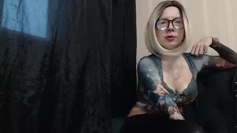 Alexandra online show from November 2025 07:40:01 AM