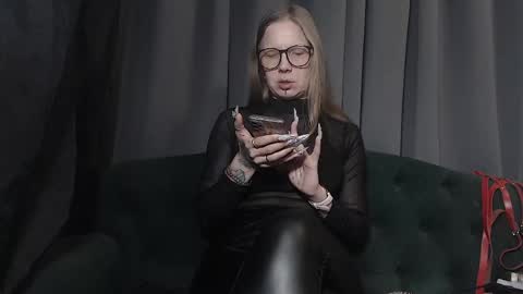 Snapshot of alexandrazaryanova chatting on April 2026 09:45:01 AM Alexandra online show from April 2026 09:45:01 AM