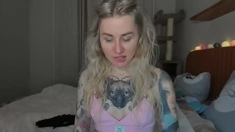Snapshot of alexarush chatting on October 2025 05:43:02 PM alexarush online show from October 2025 05:43:02 PM