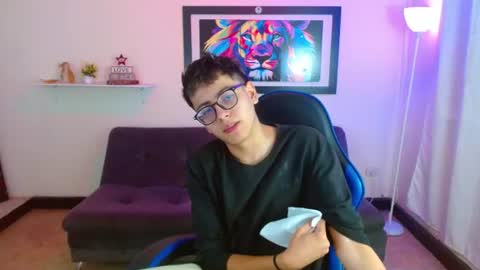 Snapshot of alexcum_18 chatting on June 2026 02:18:02 PM alex online show from June 2026 02:18:02 PM