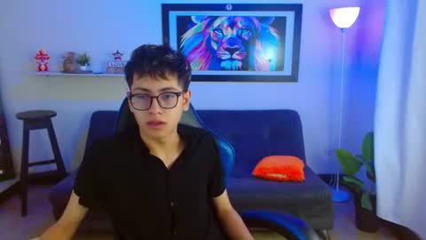 Snapshot of alexcum_18 chatting on July 2026 01:47:01 PM alex online show from July 2026 01:47:01 PM
