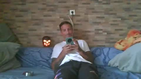 Snapshot of alexdelarge23 chatting on October 2025 09:24:02 AM alexdelarge23 online show from October 2025 09:24:02 AM