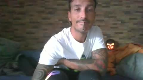 Snapshot of alexdelarge23 chatting on October 2025 02:40:01 PM alexdelarge23 online show from October 2025 02:40:01 PM