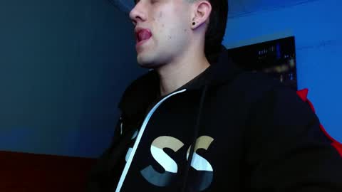 Snapshot of alexgiraldo__ chatting on June 2026 03:21:02 AM alexgiraldo__ online show from June 2026 03:21:02 AM