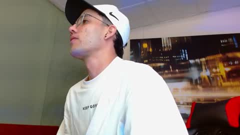 Snapshot of alexgiraldo__ chatting on June 2026 09:15:01 PM alexgiraldo__ online show from June 2026 09:15:01 PM