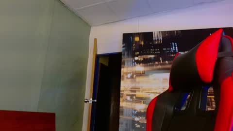 Snapshot of alexgiraldo__ chatting on June 2026 02:09:01 AM alexgiraldo__ online show from June 2026 02:09:01 AM