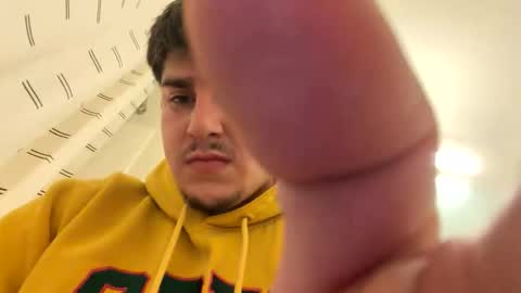 Snapshot of alexh70750 chatting on February 2026 02:04:02 PM alexh70750 online show from February 2026 02:04:02 PM