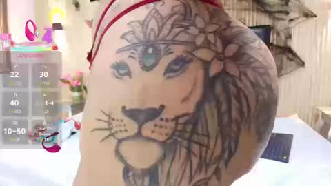 Alexia online show from October 2025 02:06:02 PM