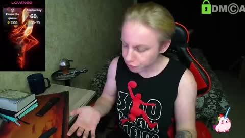 Alexis online show from September 2025 06:22:02 PM