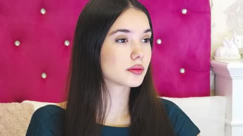 Snapshot of alexisdevine chatting on June 2026 04:26:02 AM alexisdevine online show from June 2026 04:26:02 AM