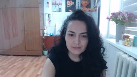 Snapshot of alexismillers chatting on April 2026 09:23:01 AM AlexisMillers online show from April 2026 09:23:01 AM