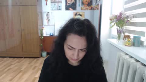 Snapshot of alexismillers chatting on April 2026 01:02:01 PM AlexisMillers online show from April 2026 01:02:01 PM