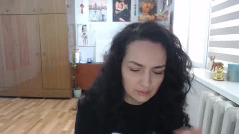 Snapshot of alexismillers chatting on April 2026 09:40:01 AM AlexisMillers online show from April 2026 09:40:01 AM