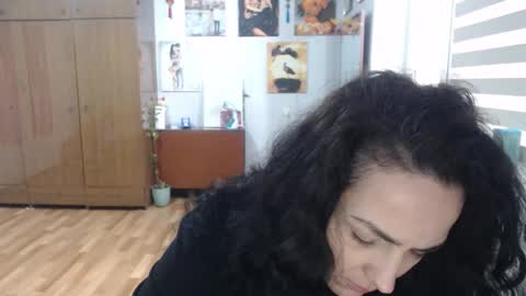 Snapshot of alexismillers chatting on May 2026 07:46:02 AM AlexisMillers online show from May 2026 07:46:02 AM