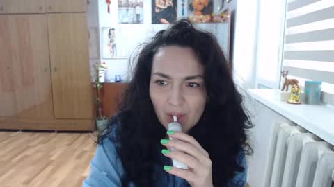 Snapshot of alexismillers chatting on May 2026 11:29:02 AM AlexisMillers online show from May 2026 11:29:02 AM