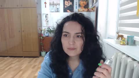 Snapshot of alexismillers chatting on June 2026 12:40:02 PM AlexisMillers online show from June 2026 12:40:02 PM