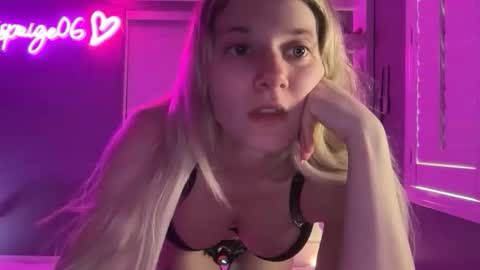 alexispaige06 online show from February 2026 05:17:02 PM