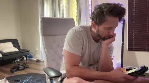 Alex Mann online show from October 2025 04:02:01 PM