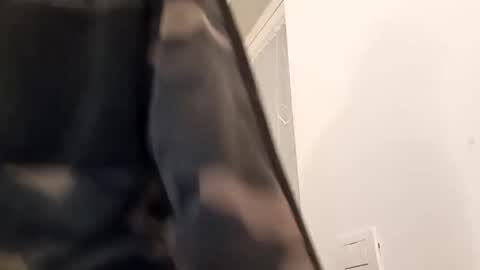 Snapshot of alexniculita33 chatting on October 2025 12:56:02 AM alexniculita33 online show from October 2025 12:56:02 AM