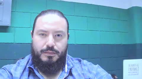 Snapshot of alextambet chatting on October 2025 01:08:02 PM alextambet online show from October 2025 01:08:02 PM