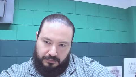 Snapshot of alextambet chatting on November 2025 01:00:02 PM alextambet online show from November 2025 01:00:02 PM