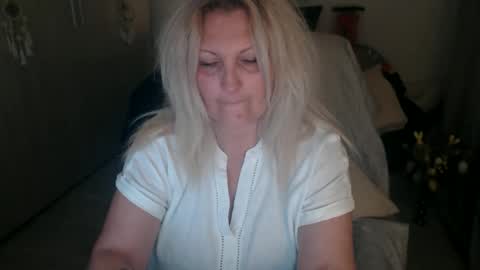 Snapshot of alexxa_mistress chatting on April 2026 09:48:01 PM Jhoa online show from April 2026 09:48:01 PM