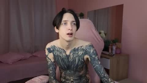 Alex online show from November 2025 12:15:02 PM