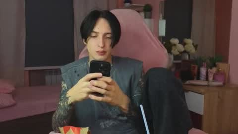 Alex online show from November 2025 12:16:01 PM