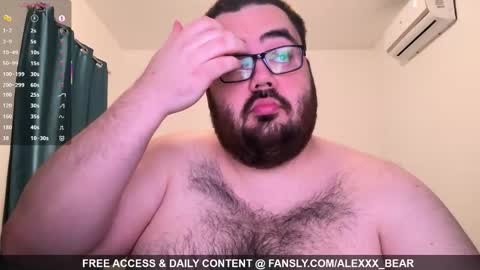 Snapshot of alexxxbear chatting on February 2026 06:12:02 PM alexxxbear online show from February 2026 06:12:02 PM