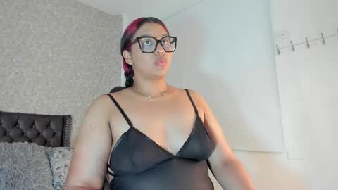 Snapshot of aleya_black chatting on April 2026 03:18:02 AM aleya_black online show from April 2026 03:18:02 AM
