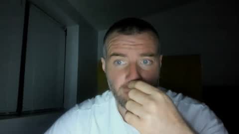 alfiesolomons87 online show from April 2026 07:19:02 PM